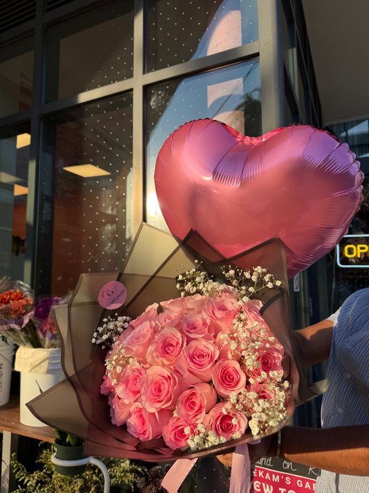 The Balloon & Flowers combo