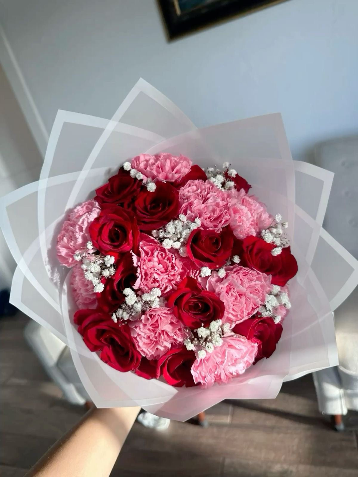 Roses & Carnations