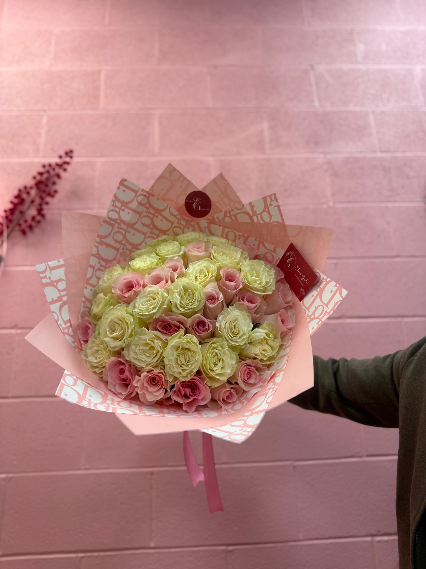 Pink & White Classic Rose Bouquet